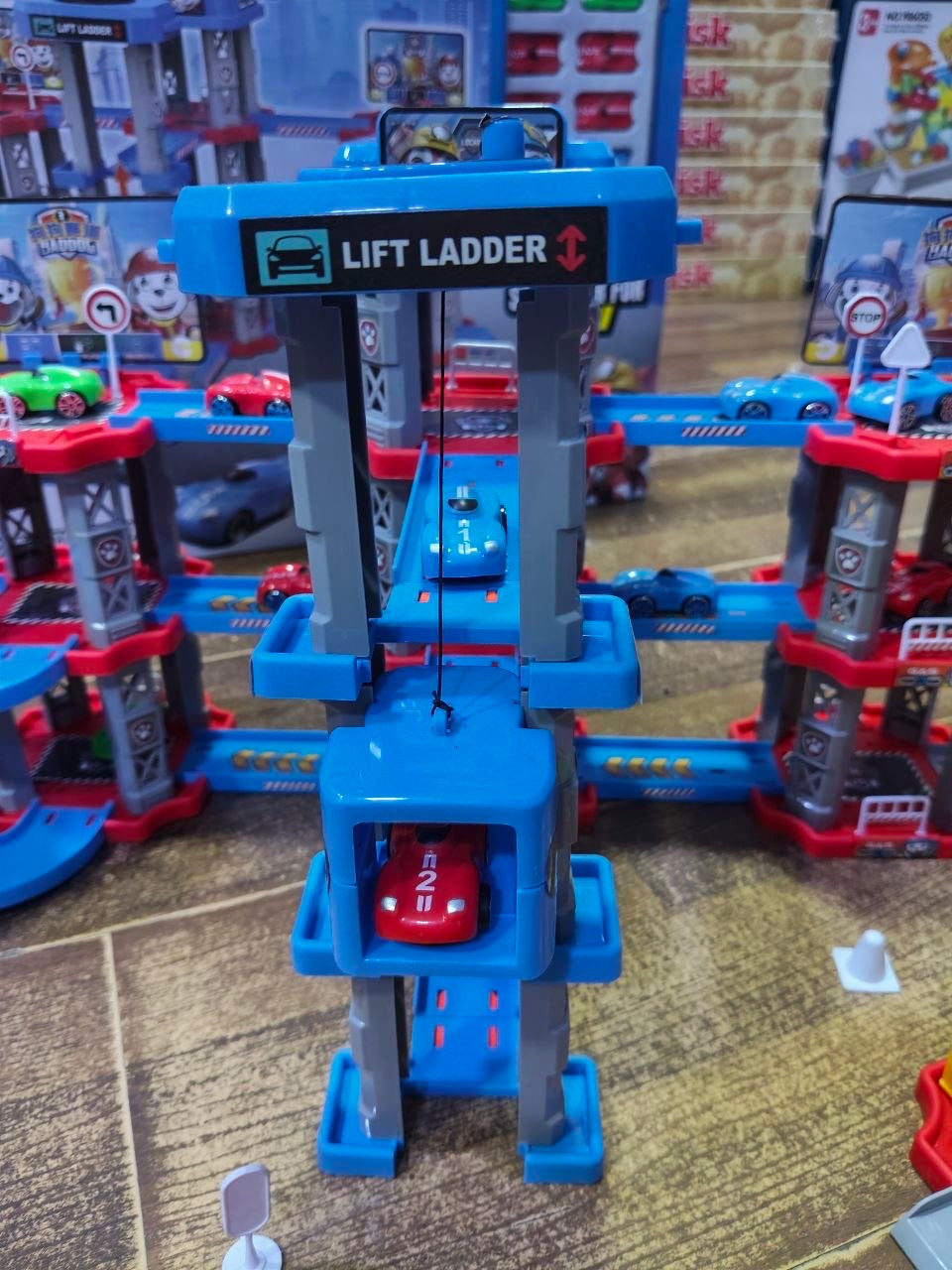 Paw Patrol Garage - 93 Pcs